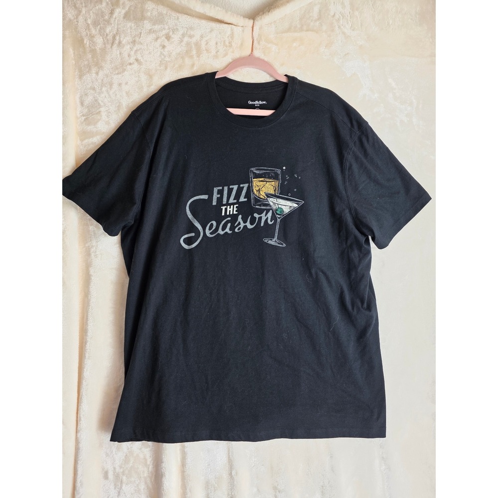 Goodfellow & Co Mens XXL Black Fizz The Season Graphic T Shirt Short Sleeve